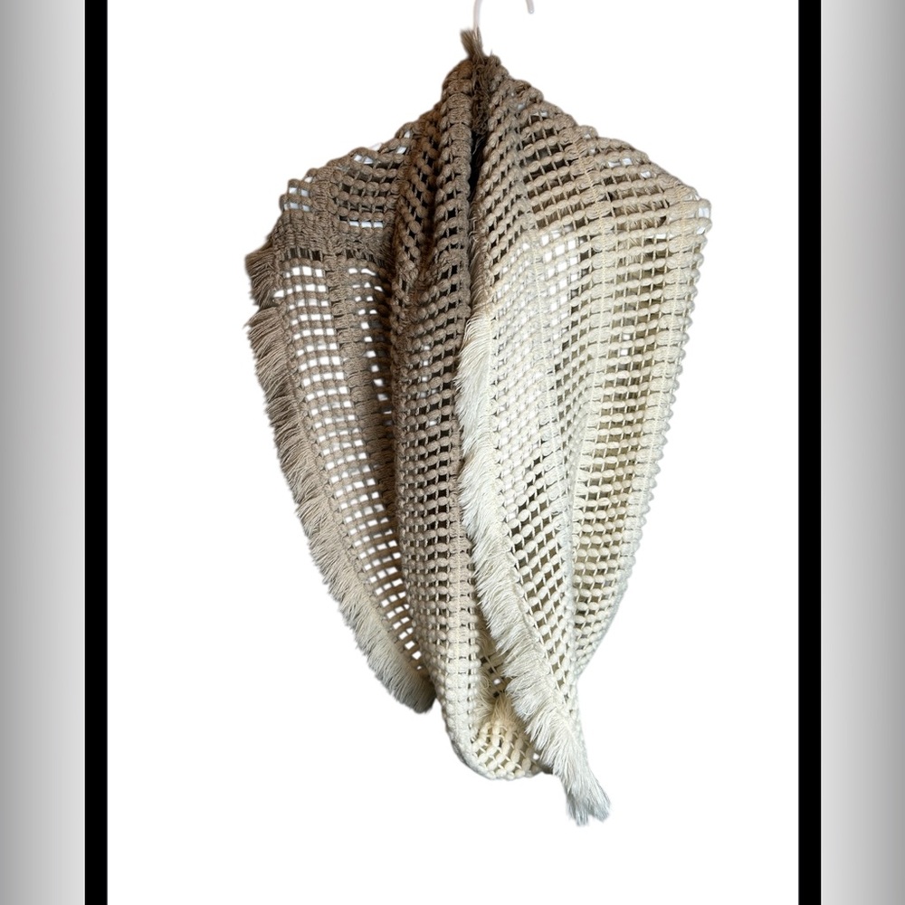 Steve Madden Y2K White Brown Ombré Knit Infinity Scarf - Picture 1 of 3